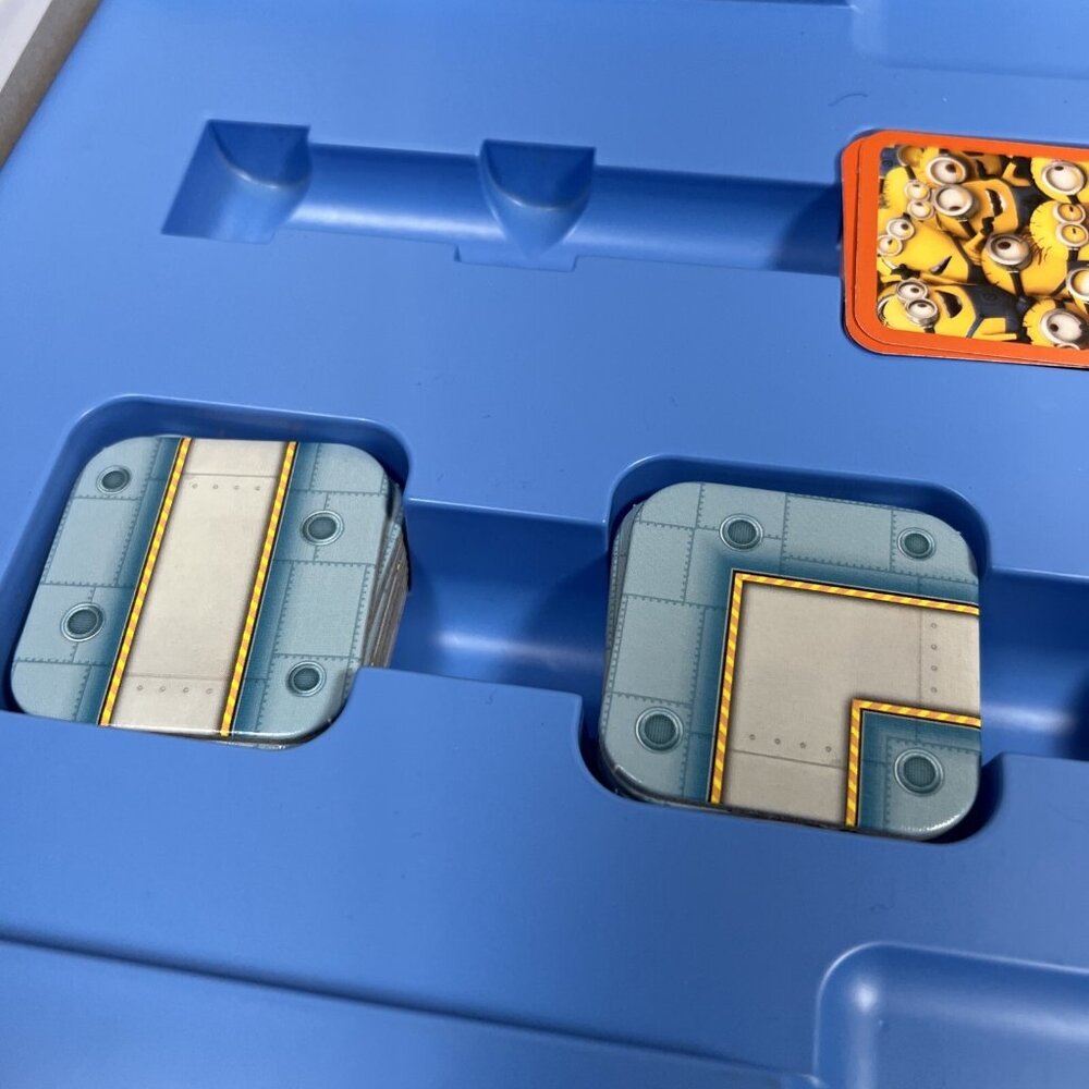 Despicable Me Minion Labyrinth Board Game by Ravensburger - 100% Complete - Picture 8 of 13